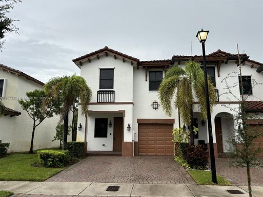 8855 NW 102nd Pl # 8855, Doral FL 33178