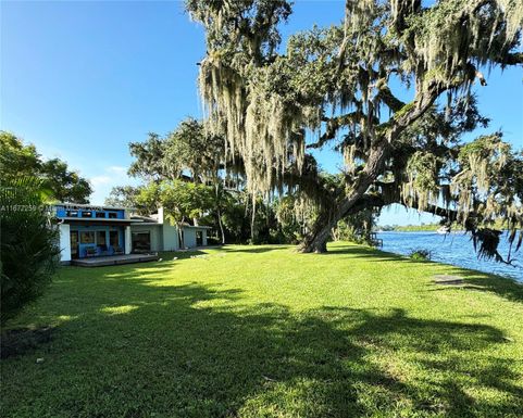 2050 Fort Denaud Rd, La Belle FL 33935