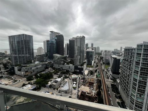 92 SW 3rd # 3605, Miami FL 33130