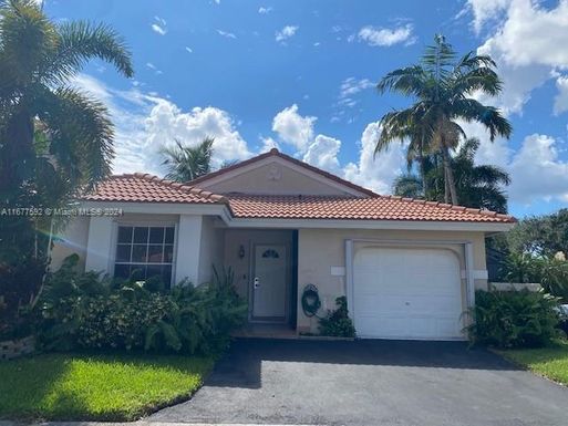 1399 Seagrape Cir, Weston FL 33326