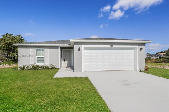 785 SW Sardinia Ave, Port St. Lucie FL 34953