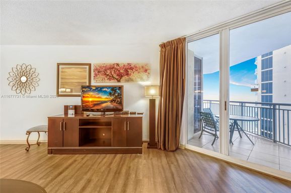 17375 Collins Ave # 1005, Sunny Isles Beach FL 33160