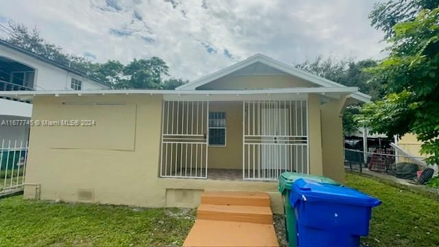 146 NW 70th St, Miami FL 33150