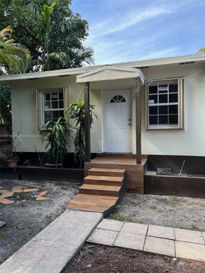 2812 SW 16th Ter # 2812, Miami FL 33145