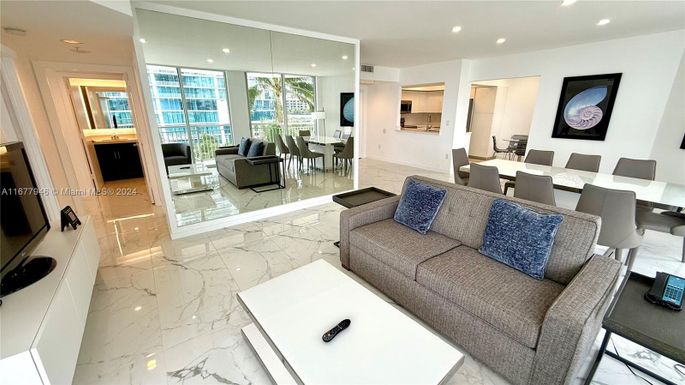 17375 Collins Ave # 608, Sunny Isles Beach FL 33160