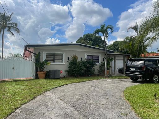 600 W 63rd Dr, Hialeah FL 33012