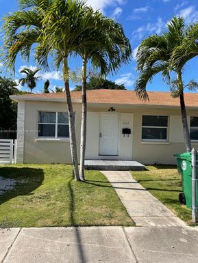 3605 SW 26th Ter, Miami FL 33133