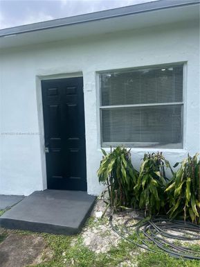 511 NW 133rd St # 1, North Miami FL 33168