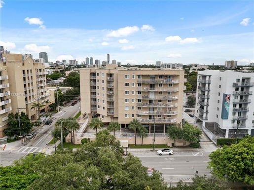 102 SW 6th Ave # 407, Miami FL 33130