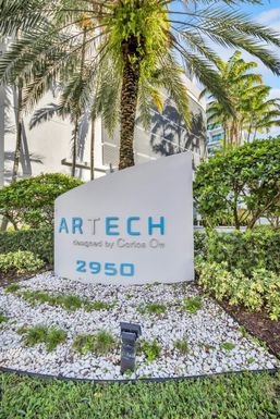 2950 NE 188th St # 403, Aventura FL 33180