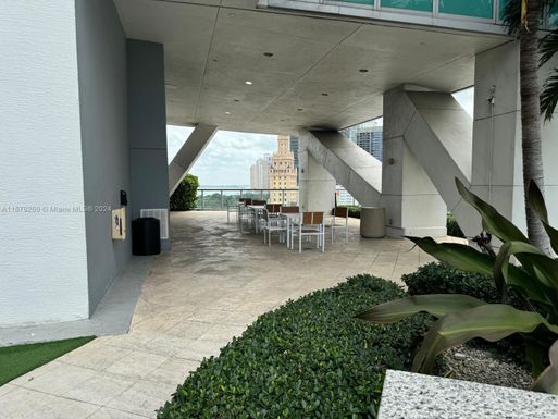 888 Biscayne Blvd # 2801, Miami FL 33132