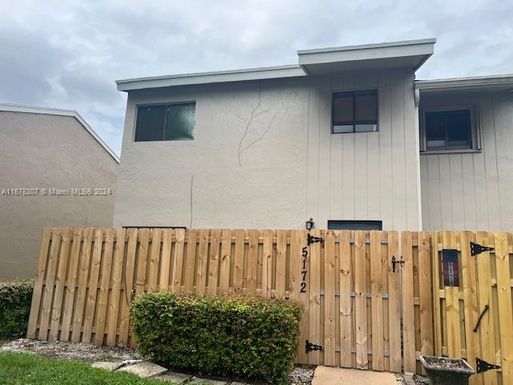 5172 S University Dr # 5172, Davie FL 33328