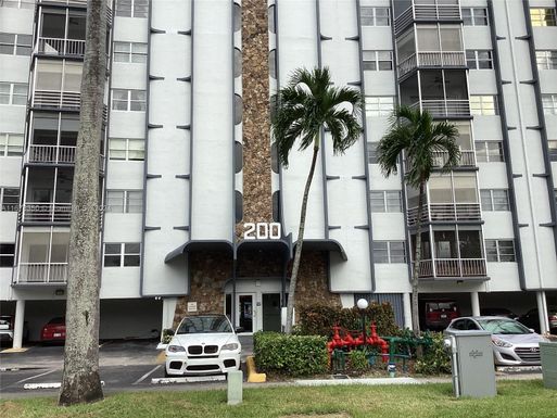 200 Diplomat Pkwy # 719, Hallandale Beach FL 33009