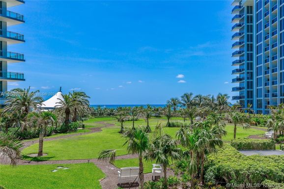 10275 Collins Ave # 332, Bal Harbour FL 33154