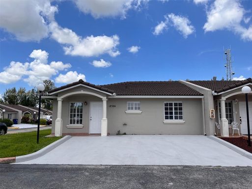 18384 NW 76th Pl # 2201, Hialeah FL 33015