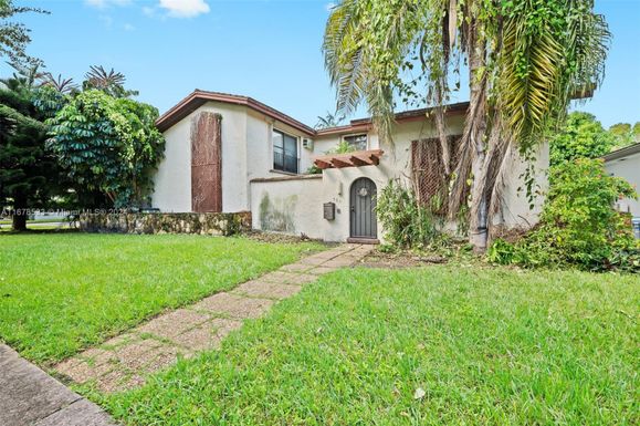 551 Bargello Ave, Coral Gables FL 33146