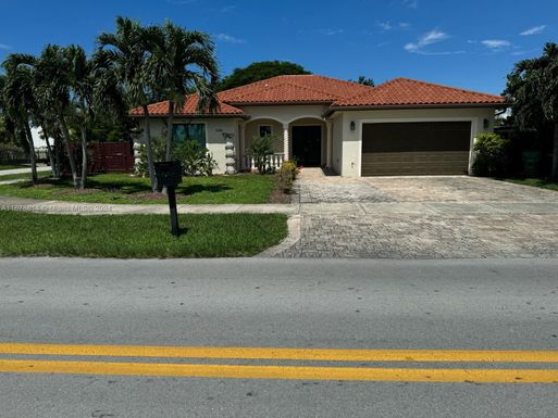 9981 SW 40th Ter, Miami FL 33165