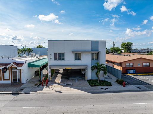 620 W 29th St, Hialeah FL 33012