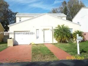 12007 SW 274th St, Homestead FL 33032