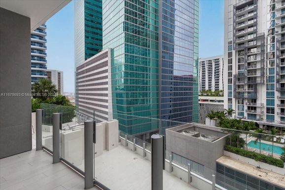 300 Biscayne Blvd Way # 4709, Miami FL 33131