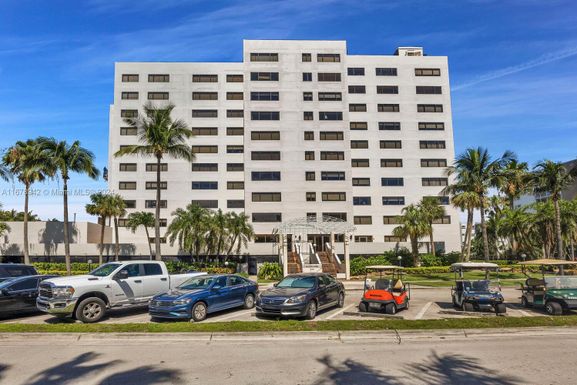 650 Ocean Dr # 4C, Key Biscayne FL 33149