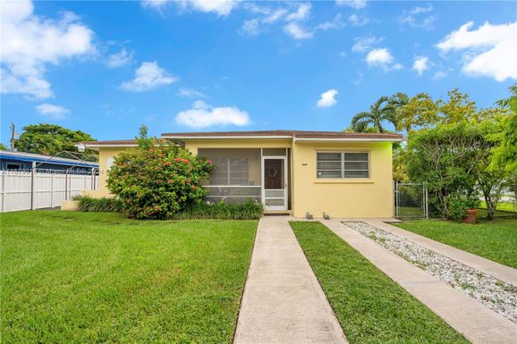 6780 SW 27th St, Miami FL 33155