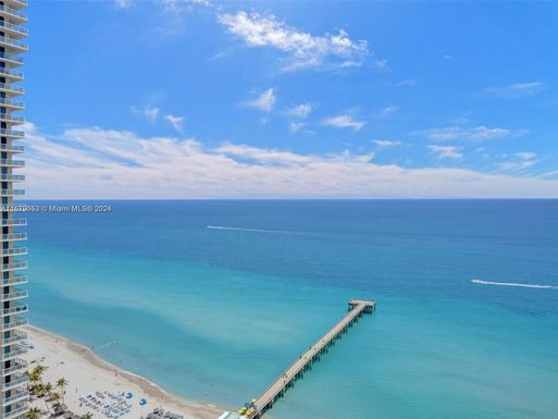 16485 Collins Ave, Sunny Isles Beach FL 33160