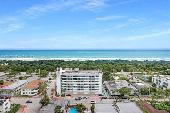 8233 Harding Ave # 508, Miami Beach FL 33141