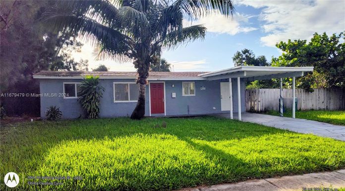 1611 W Avenue H, Riviera Beach FL 33404