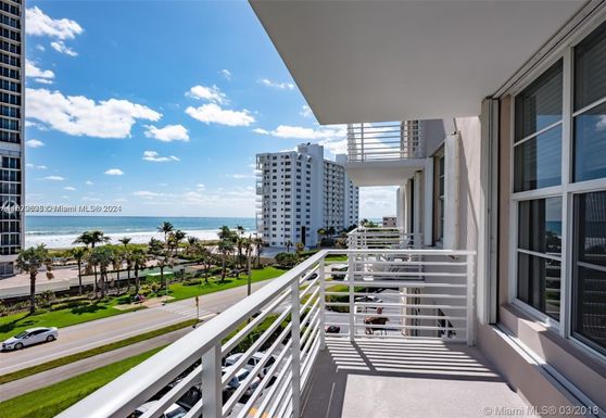 2851 S Ocean Blvd # 5T, Boca Raton FL 33432