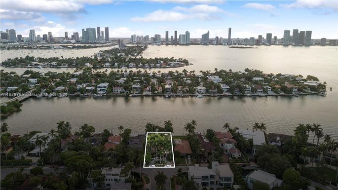 330 W Rivo Alto Dr, Miami Beach FL 33139