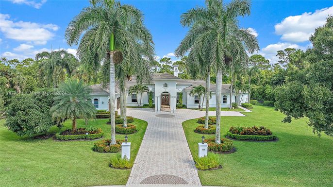 8245 SE Country Estate Way, Jupiter FL 33458