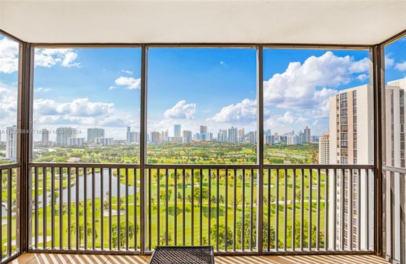 20301 W Country Club Dr # 2228, Aventura FL 33180