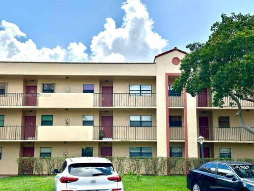 3396 Foxcroft Rd # 305, Miramar FL 33025