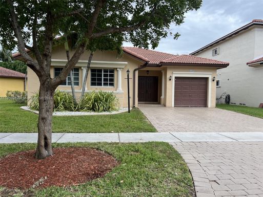 2609 NE 41st Rd, Homestead FL 33033