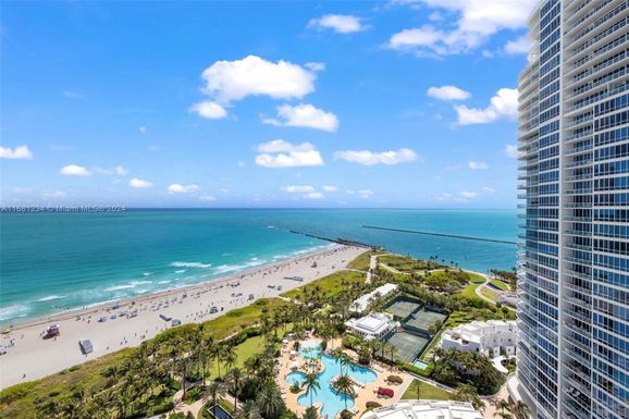 50 S Pointe Dr # 1107, Miami Beach FL 33139