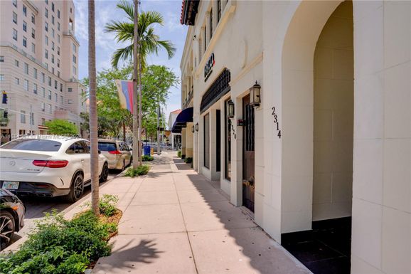 2314 Ponce De Leon Blvd # 302, Coral Gables FL 33134