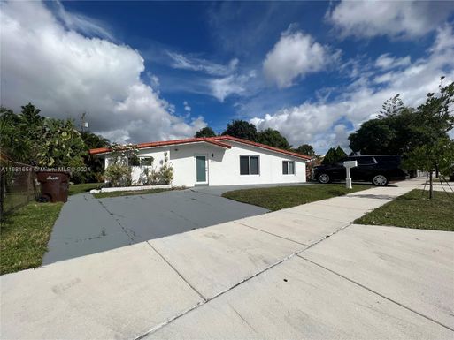 631 SE 2nd Pl # 631, Hialeah FL 33010