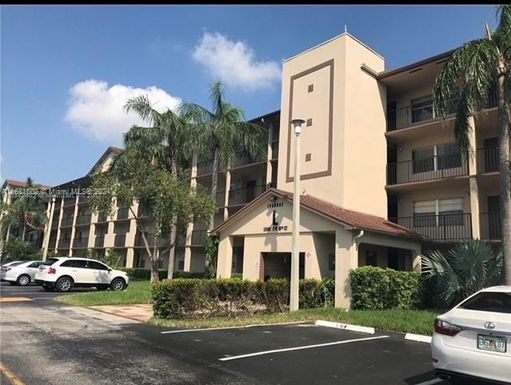 13105 SW 16th Ct # 110L, Pembroke Pines FL 33027