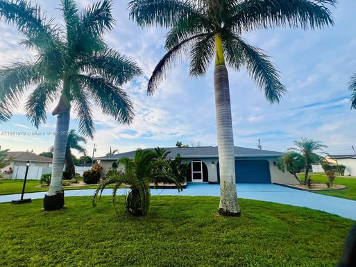 1427 SE 34th ST, Cape Coral FL 33904