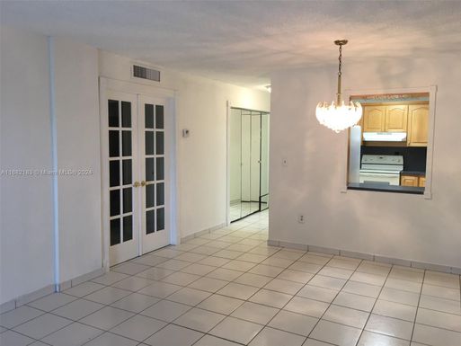 1085 W 68th St # 102, Hialeah FL 33014