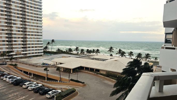 1980 S Ocean Dr # 6B, Hallandale Beach FL 33009