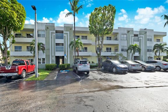 10765 SW 108th Ave # 208, Miami FL 33176