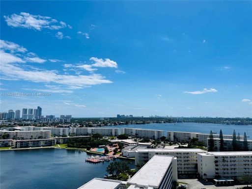 18041 Biscayne Blvd # 1701, Aventura FL 33160