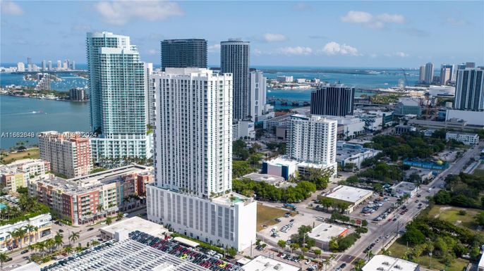 2000 Biscayne Blvd # 3309, Miami FL 33137