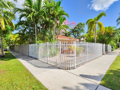 5021 SW 7th St, Miami FL 33134