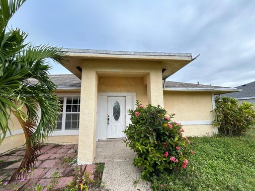 14111 CEDARDALE, Fort Myers FL 33905