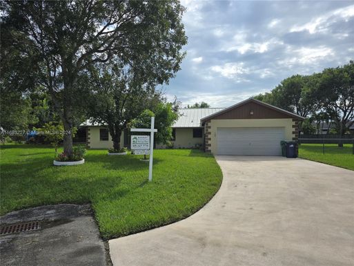 15920 SW 285th St, Homestead FL 33033