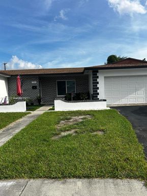 19841 SW 101st Ct, Cutler Bay FL 33157