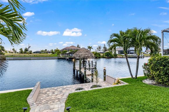 2847 NW 46th Pl, Cape Coral FL 33993